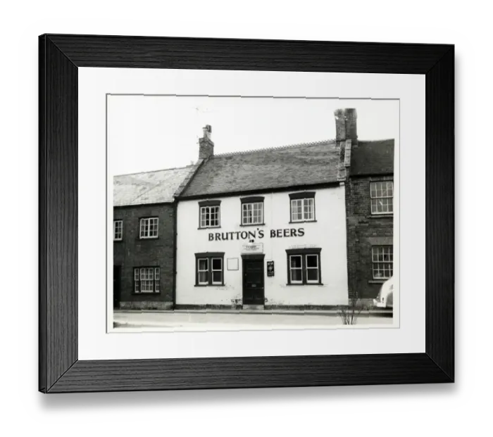 Framed Print : Photograph of Market Street Inn, Yeovil, Somerset Framed Print : Photograph of Market Street Inn, Yeovil, Somerset