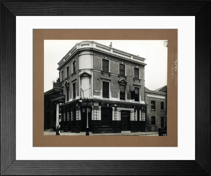 Framed Print : Photograph of Masons Arms, Borough, London Framed Print : Photograph of Masons Arms, Borough, London