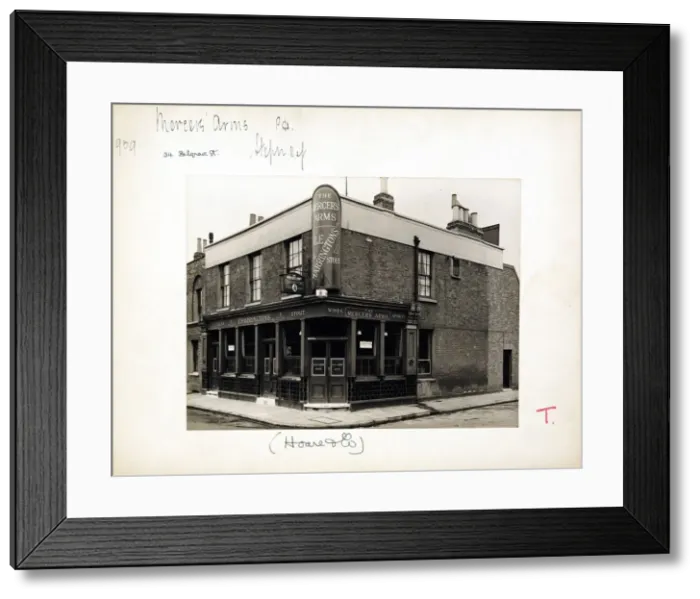 Framed Print : Photograph of Mercers Arms, Stepney, London Framed Print : Photograph of Mercers Arms, Stepney, London