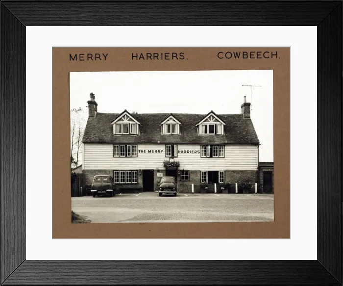 Framed Print : Photograph of Merrie Harriers PH, Cowbeech, Sussex