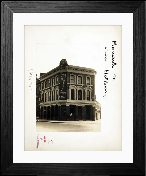 Framed Print : Photograph of Monarch PH, Holloway, London Framed Print : Photograph of Monarch PH, Holloway, London