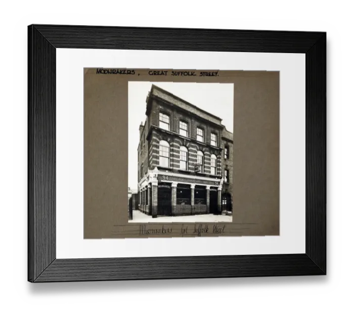 Framed Print : Photograph of Moonrakers PH, Borough, London Framed Print : Photograph of Moonrakers PH, Borough, London
