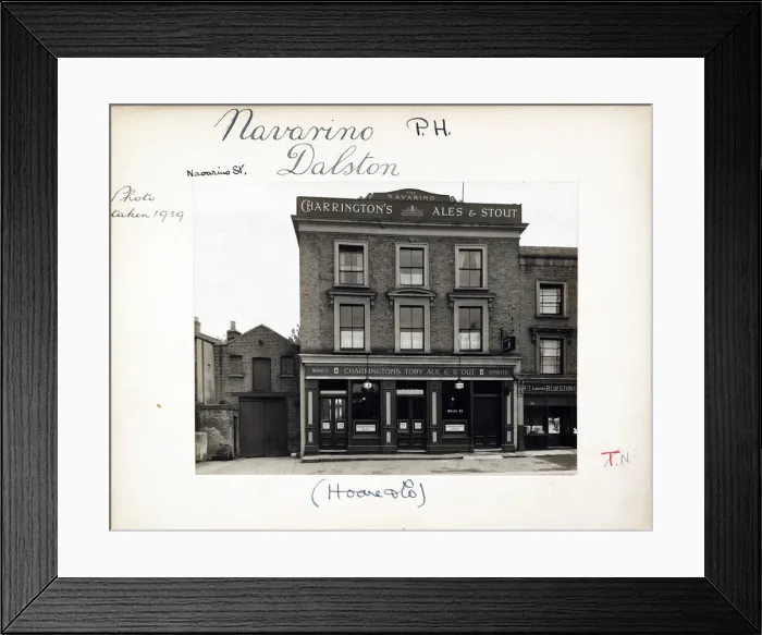 Framed Print : Photograph of Navarino PH, Dalston, London Framed Print : Photograph of Navarino PH, Dalston, London