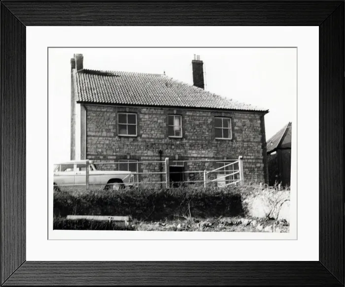 Framed Print : Photograph of New Inn, Axminster, Somerset Framed Print : Photograph of New Inn, Axminster, Somerset