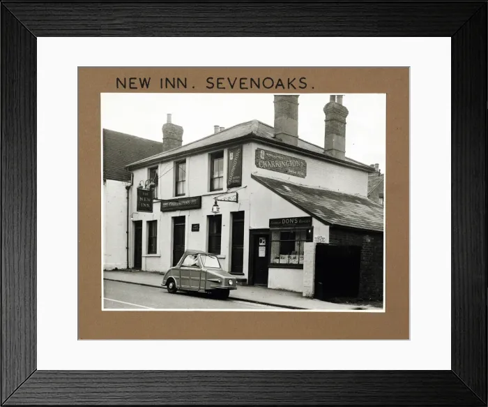 Framed Print : Photograph of New Inn, Sevenoaks, Kent Framed Print : Photograph of New Inn, Sevenoaks, Kent