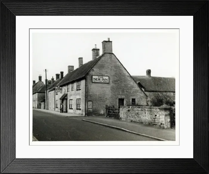 Framed Print : Photograph of New Inn, Somerton, Somerset Framed Print : Photograph of New Inn, Somerton, Somerset