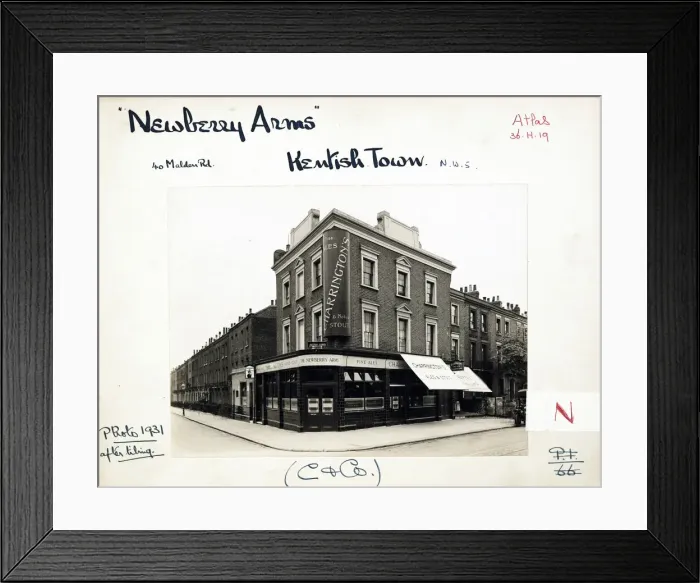 Framed Print : Photograph of Newberry Arms, Kentish Town, London Framed Print : Photograph of Newberry Arms, Kentish Town, London