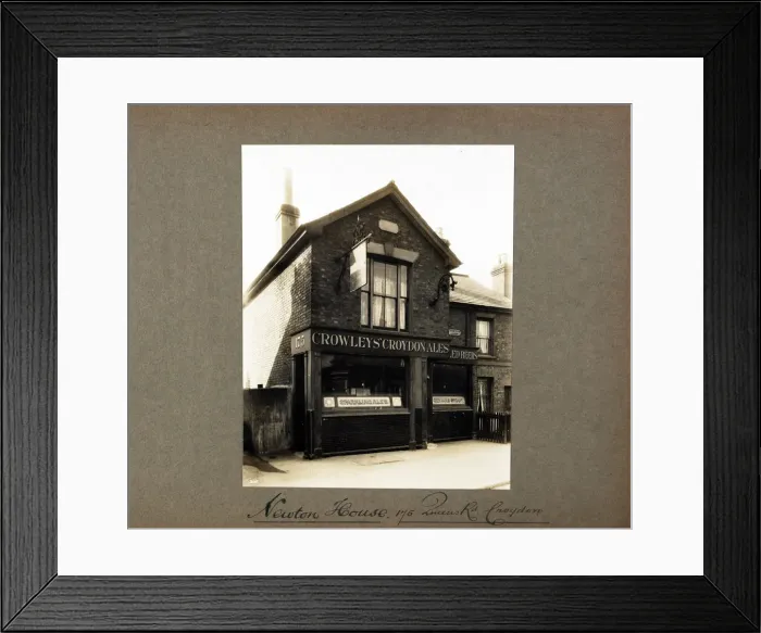 Framed Print : Photograph of Newton House PH, Croydon, Surrey Framed Print : Photograph of Newton House PH, Croydon, Surrey