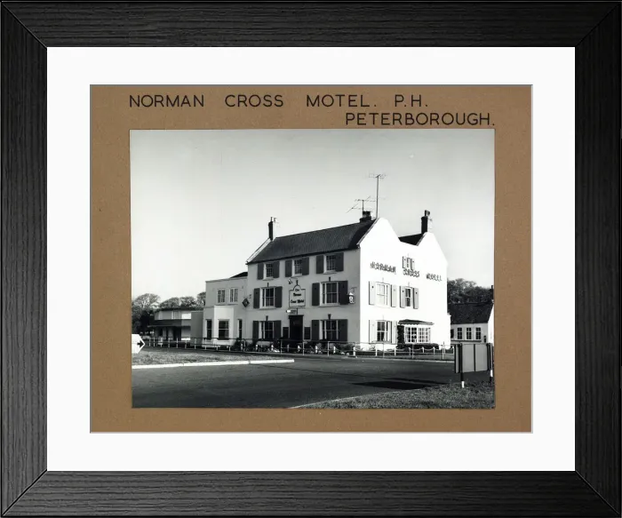 Framed Print : Norman Cross Motel, Peterborough, Cambridgeshire Framed Print : Norman Cross Motel, Peterborough, Cambridgeshire