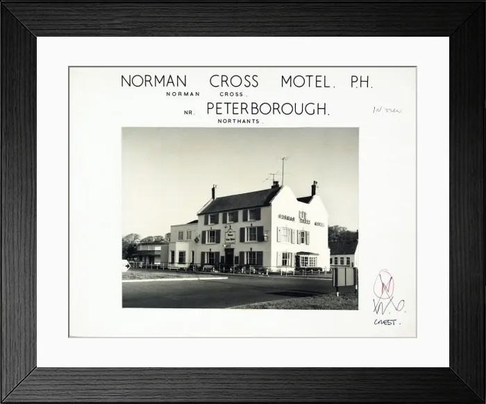 Framed Print : Norman Cross Motel, Peterborough, Cambridgeshire Framed Print : Norman Cross Motel, Peterborough, Cambridgeshire