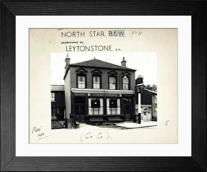 Framed Print : Photograph of North Star PH, Leytonstone, London Framed Print : Photograph of North Star PH, Leytonstone, London
