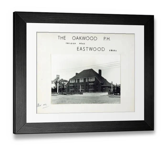 Framed Print : Photograph of Oakwood PH, Eastwood, Essex Framed Print : Photograph of Oakwood PH, Eastwood, Essex
