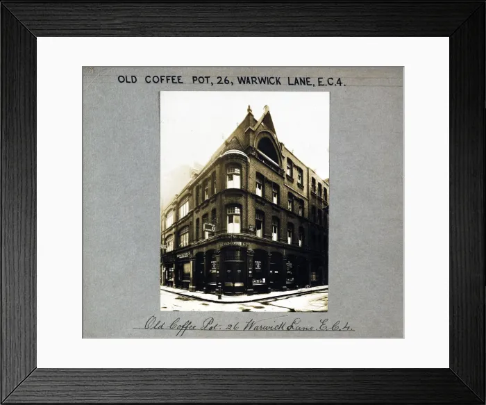 Framed Print : Photograph of Old Coffee Pot PH, Newgate, London Framed Print : Photograph of Old Coffee Pot PH, Newgate, London