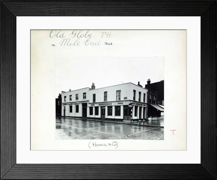 Framed Print : Photograph of Old Globe PH, Mile End, London Framed Print : Photograph of Old Globe PH, Mile End, London