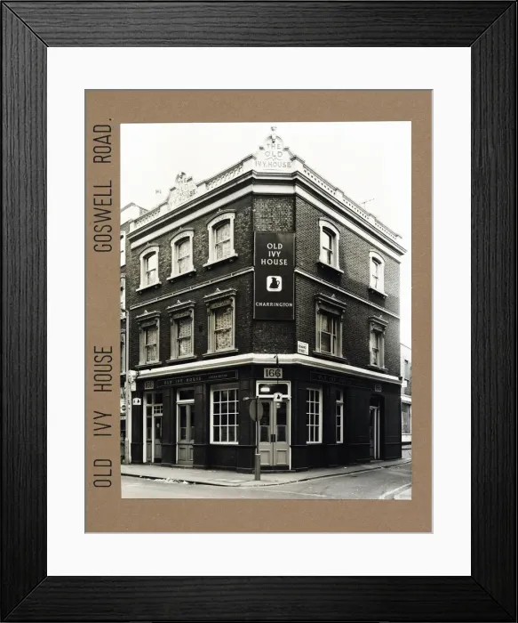 Framed Print : Photograph of Old Ivy House PH, Finsbury, London Framed Print : Photograph of Old Ivy House PH, Finsbury, London