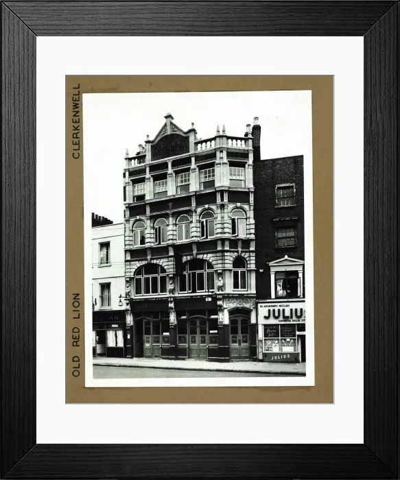 Framed Print : Photograph of Old Red Lion PH, Clerkenwell, London Framed Print : Photograph of Old Red Lion PH, Clerkenwell, London
