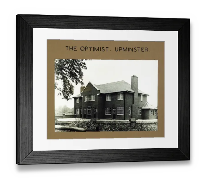 Framed Print : Photograph of Optimist PH, Upminster, Greater London Framed Print : Photograph of Optimist PH, Upminster, Greater London
