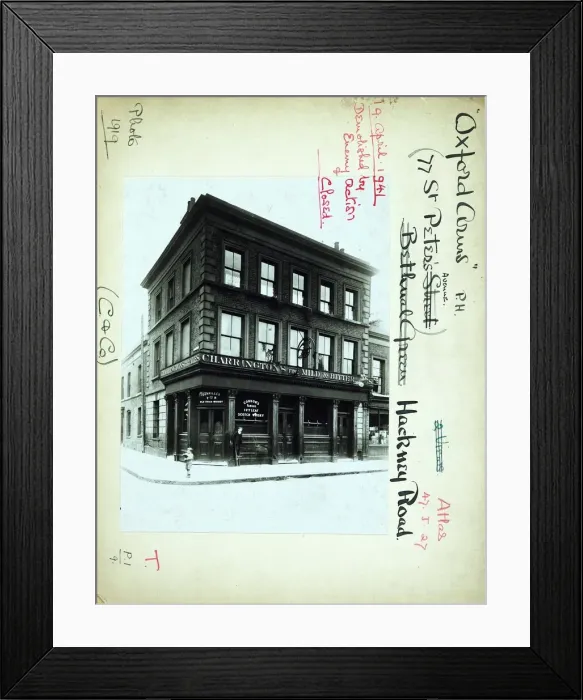 Framed Print : Photograph of Oxford Arms, Hackney Road, London Framed Print : Photograph of Oxford Arms, Hackney Road, London