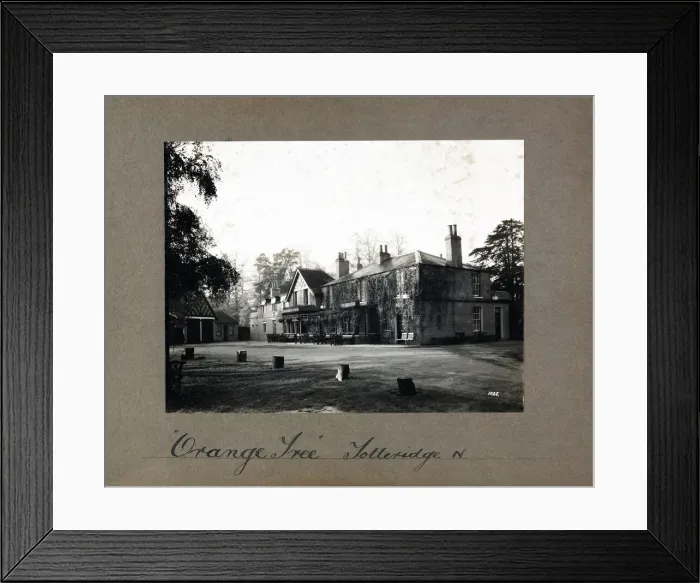 Framed Print : Photograph of Orange Tree PH, Totteridge, London Framed Print : Photograph of Orange Tree PH, Totteridge, London