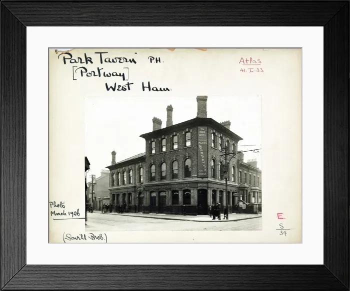 Framed Print : Photograph of Park Tavern, West Ham, London Framed Print : Photograph of Park Tavern, West Ham, London
