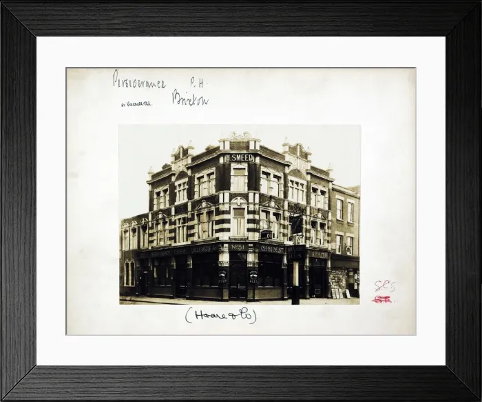 Framed Print : Photograph of Perseverance PH, Brixton, London Framed Print : Photograph of Perseverance PH, Brixton, London
