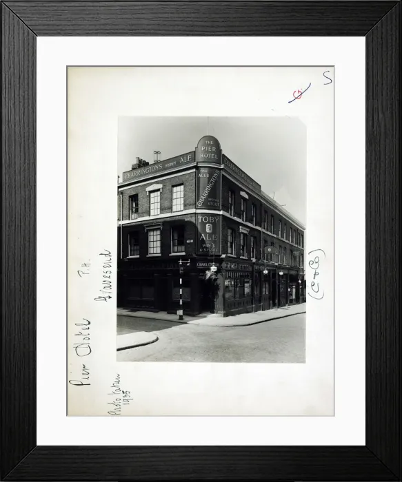 Framed Print : Photograph of Pier Hotel, Gravesend, Kent Framed Print : Photograph of Pier Hotel, Gravesend, Kent