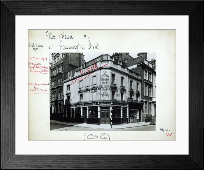 Framed Print : Photograph of Pitts Head PH, Marylebone, London Framed Print : Photograph of Pitts Head PH, Marylebone, London