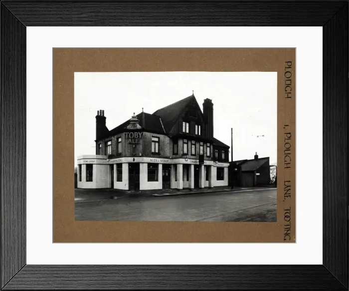 Framed Print : Photograph of Plough PH, Tooting, London Framed Print : Photograph of Plough PH, Tooting, London