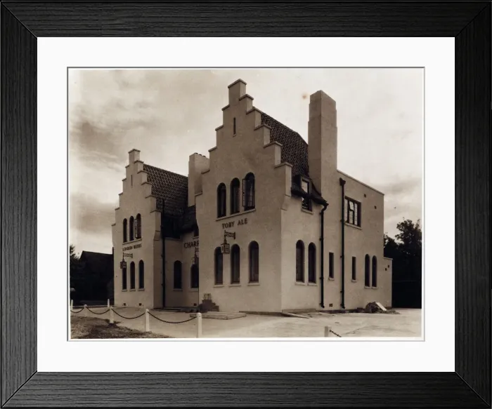 Framed Print : Photograph of Plough PH, West Sutton, Surrey Framed Print : Photograph of Plough PH, West Sutton, Surrey
