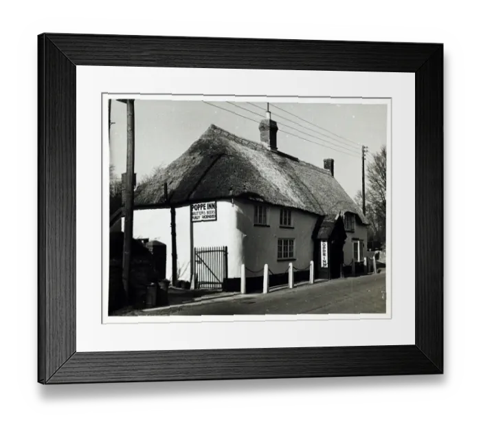 Framed Print : Photograph of Poppe Inn, Chard, Somerset Framed Print : Photograph of Poppe Inn, Chard, Somerset