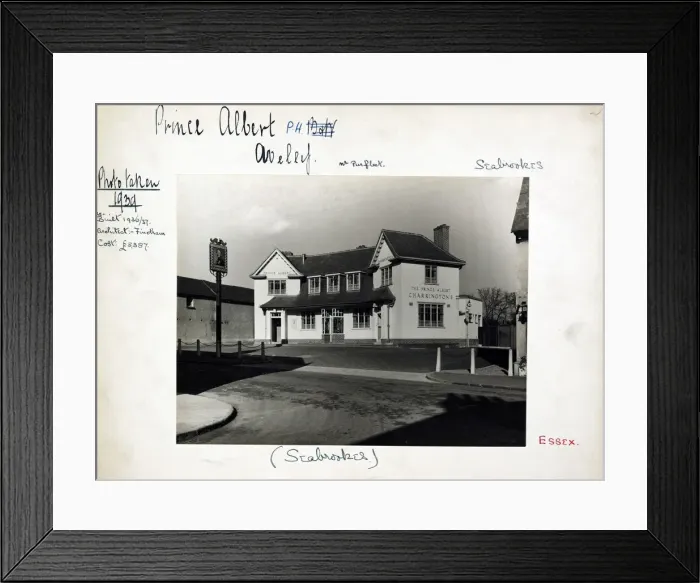 Framed Print : Photograph of Prince Albert PH, Aveley, Essex Framed Print : Photograph of Prince Albert PH, Aveley, Essex