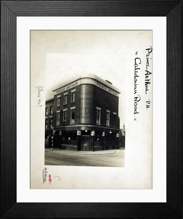 Framed Print : Photograph of Prince Arthur PH, Barnsbury, London Framed Print : Photograph of Prince Arthur PH, Barnsbury, London