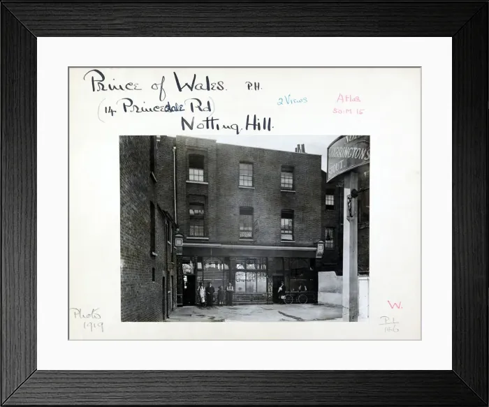 Framed Print : Photograph of Prince Of Wales PH, Notting Hill, London Framed Print : Photograph of Prince Of Wales PH, Notting Hill, London