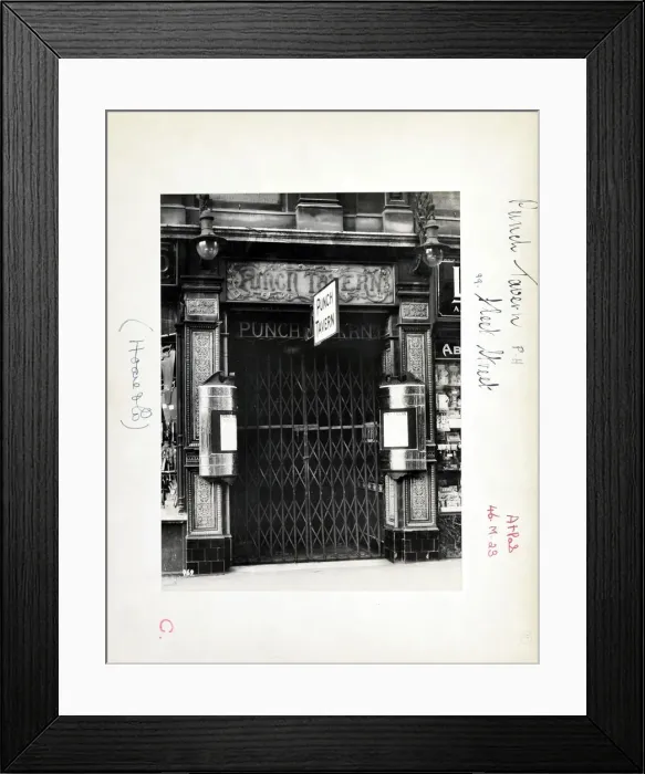 Framed Print : Photograph of Punch Tavern, City, London Framed Print : Photograph of Punch Tavern, City, London