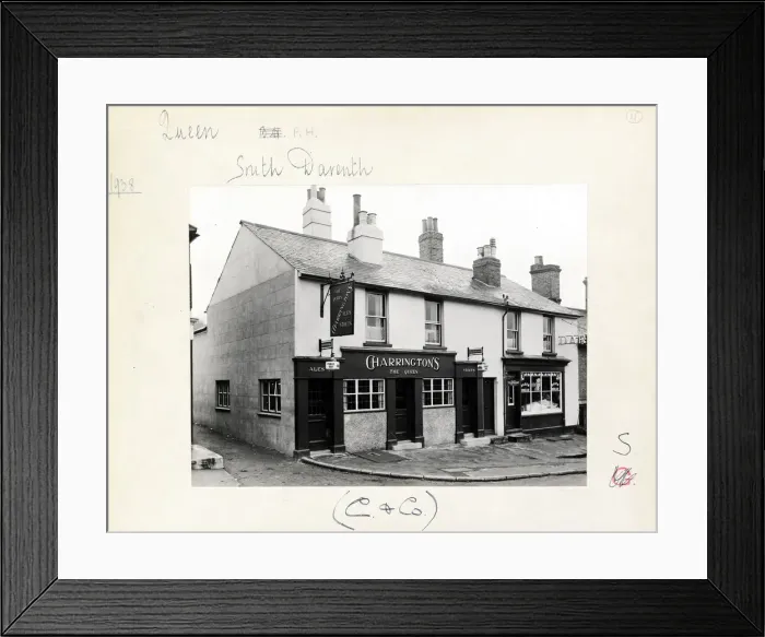 Framed Print : Photograph of Queen PH, Gravesend, Kent Framed Print : Photograph of Queen PH, Gravesend, Kent