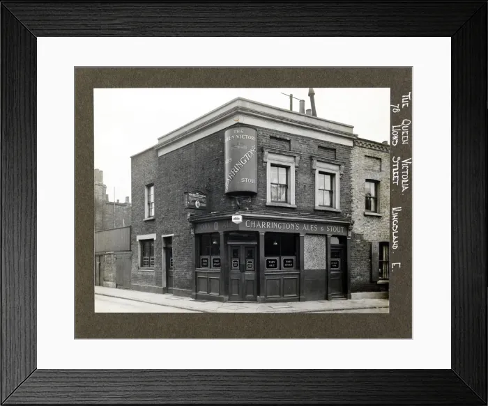 Framed Print : Photograph of Queen Victoria PH, Kingsland, London Framed Print : Photograph of Queen Victoria PH, Kingsland, London