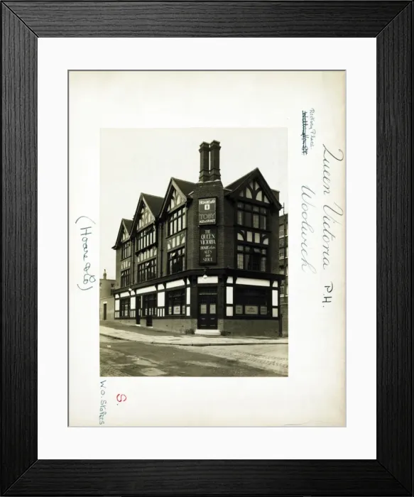 Framed Print : Photograph of Queen Victoria PH, Woolwich, London Framed Print : Photograph of Queen Victoria PH, Woolwich, London