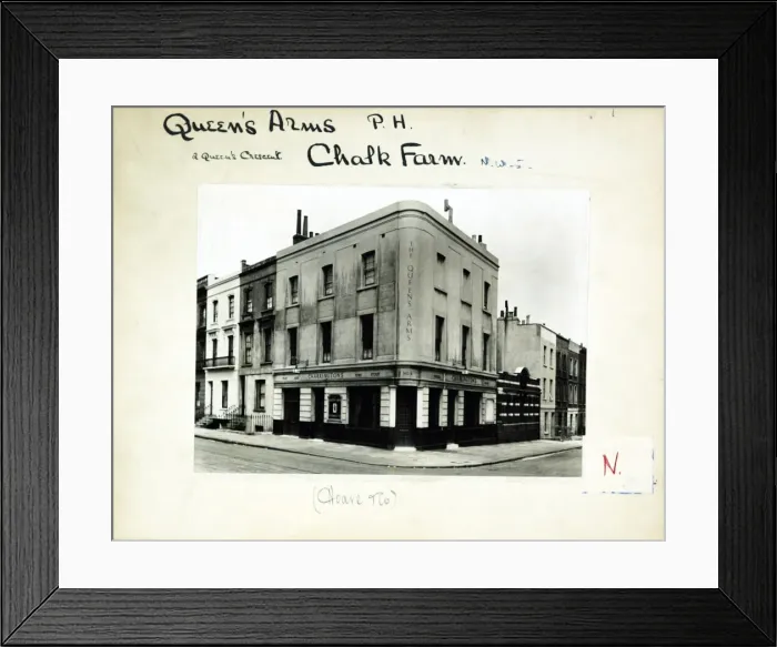 Framed Print : Photograph of Queens Arms, Haverstock, London Framed Print : Photograph of Queens Arms, Haverstock, London