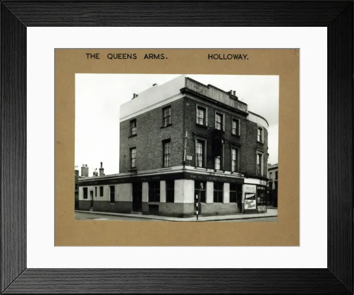 Framed Print : Photograph of Queens Arms, Holloway, London Framed Print : Photograph of Queens Arms, Holloway, London
