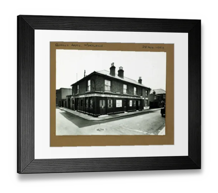 Framed Print : Photograph of Queens Arms, Mortlake, London Framed Print : Photograph of Queens Arms, Mortlake, London