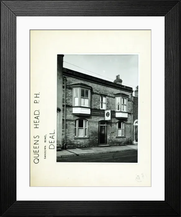 Framed Print : Photograph of Queens Head PH, Deal, Kent Framed Print : Photograph of Queens Head PH, Deal, Kent