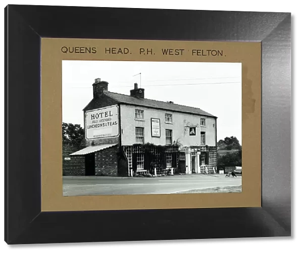 Photograph of Queens Head PH, Oswestry, Shropshire