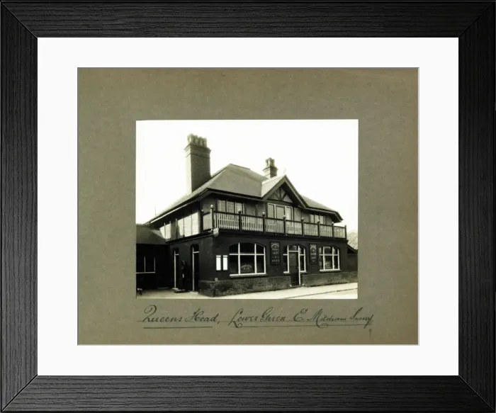 Framed Print : Photograph of Queens Head PH, East Mitcham, Surrey Framed Print : Photograph of Queens Head PH, East Mitcham, Surrey