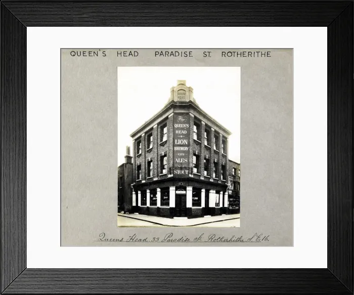 Framed Print : Photograph of Queens Head PH, Rotherhithe, London Framed Print : Photograph of Queens Head PH, Rotherhithe, London