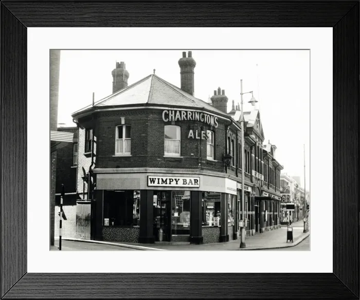 Framed Print : Photograph of Queens Hotel, Grays, Essex Framed Print : Photograph of Queens Hotel, Grays, Essex