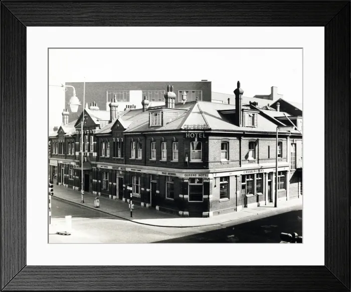 Framed Print : Photograph of Queens Hotel, Grays, Essex Framed Print : Photograph of Queens Hotel, Grays, Essex