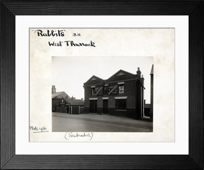 Framed Print : Photograph of Rabbits PH, West Thurrock, Essex Framed Print : Photograph of Rabbits PH, West Thurrock, Essex