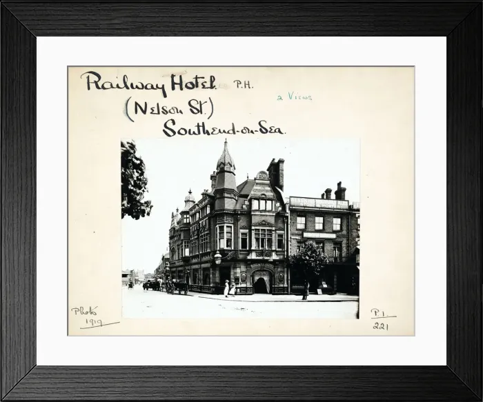 Framed Print : Photograph of Railway Hotel, Southend, Essex Framed Print : Photograph of Railway Hotel, Southend, Essex