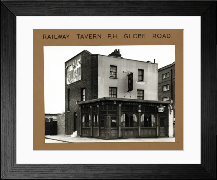 Framed Print : Photograph of Railway Tavern, Bethnal Green, London Framed Print : Photograph of Railway Tavern, Bethnal Green, London