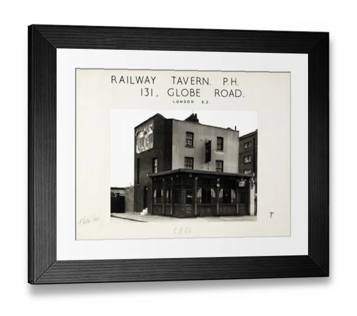 Framed Print : Photograph of Railway Tavern, Bethnal Green, London Framed Print : Photograph of Railway Tavern, Bethnal Green, London